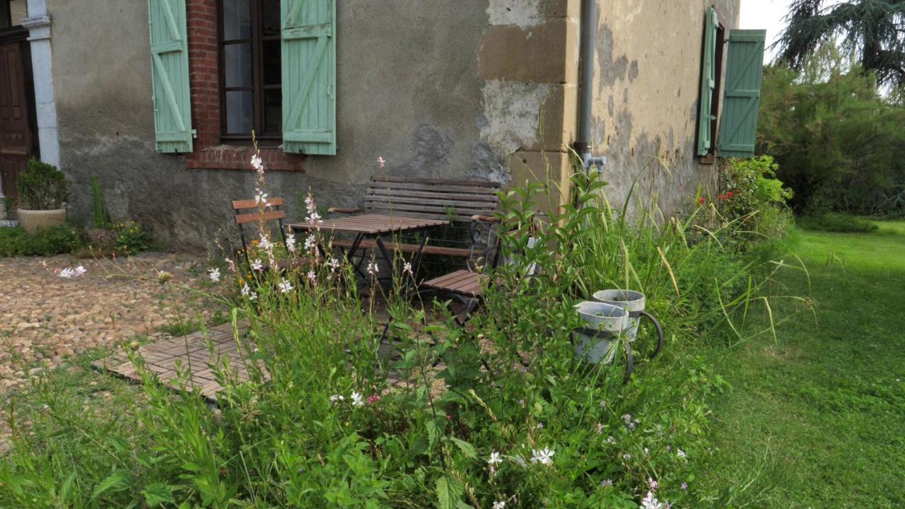 Au Chemin De Mazous Villa Laguian-Mazous Exterior photo
